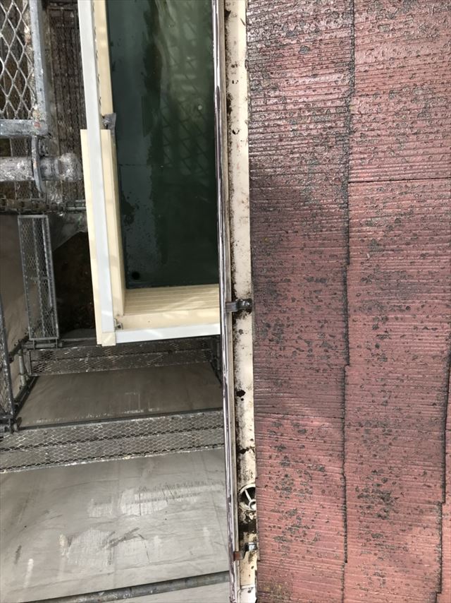 屋根の洗浄です