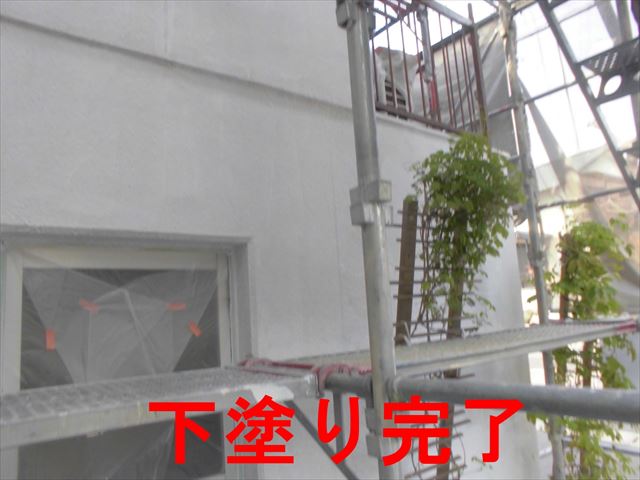 可児市桜ケ丘で２液油性塗料で外壁塗装を施工しています。