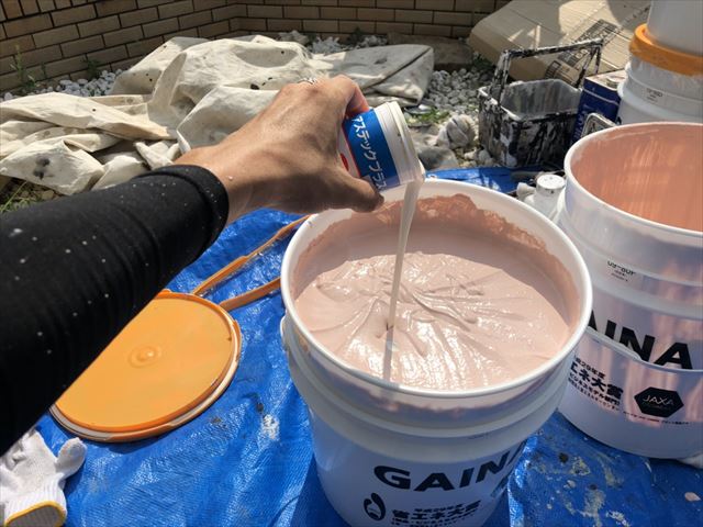 多治見市昭栄町でアステックプラスＳ・防カビ剤を投入します。