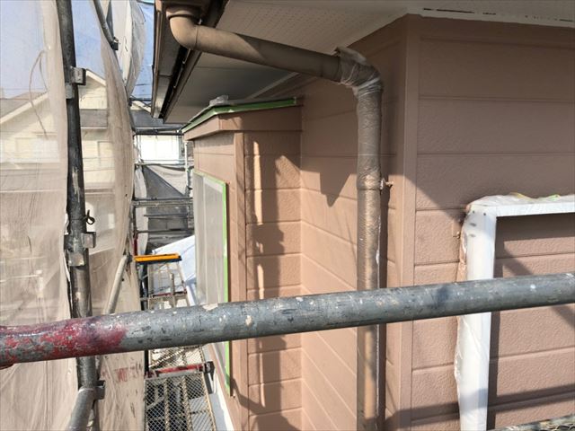 外壁の中塗り、完了です