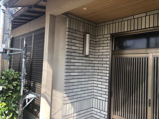 中津川市、玄関前の洗浄