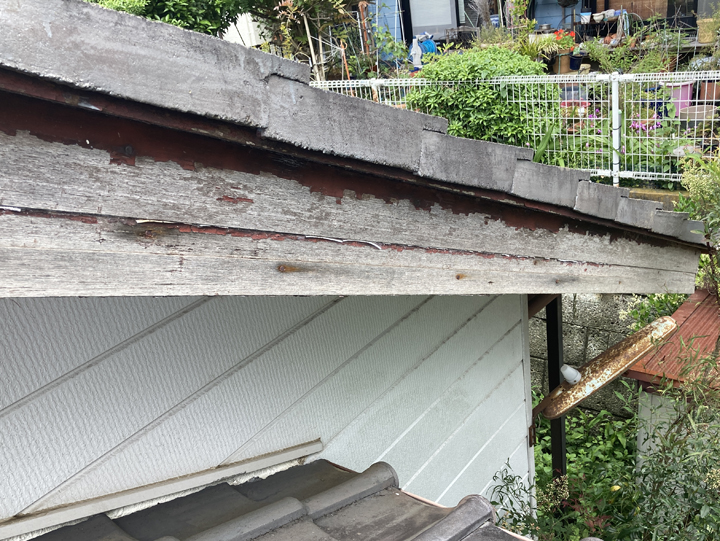 佐倉市城にて軒天と破風板の劣化についてのご相談、塗装によるメンテナンスを行いました