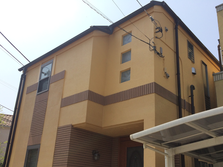 軒の出が短いお住まい