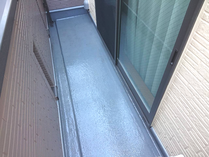 ベランダの防水が重要な理由とは？劣化症状と対策を解説