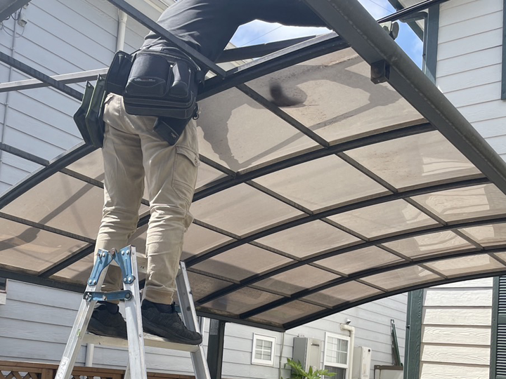 街の外壁塗装やさんではポリカ屋根の交換も承っております！