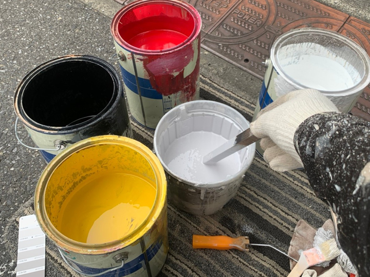 外壁塗装の臭いはどれくらい気になる？発生原因と生活への影響