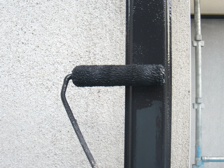 雨樋塗装の様子