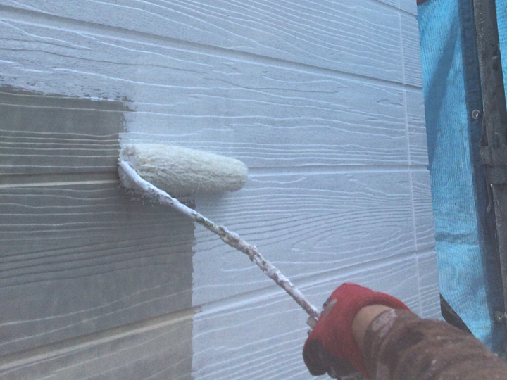 外壁塗装工事の様子