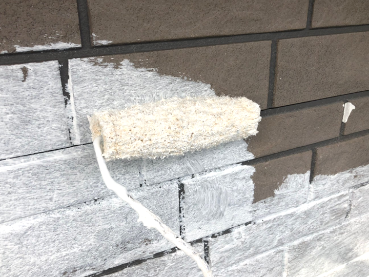 お住まいを守るには、定期的な外壁塗装が大切です！