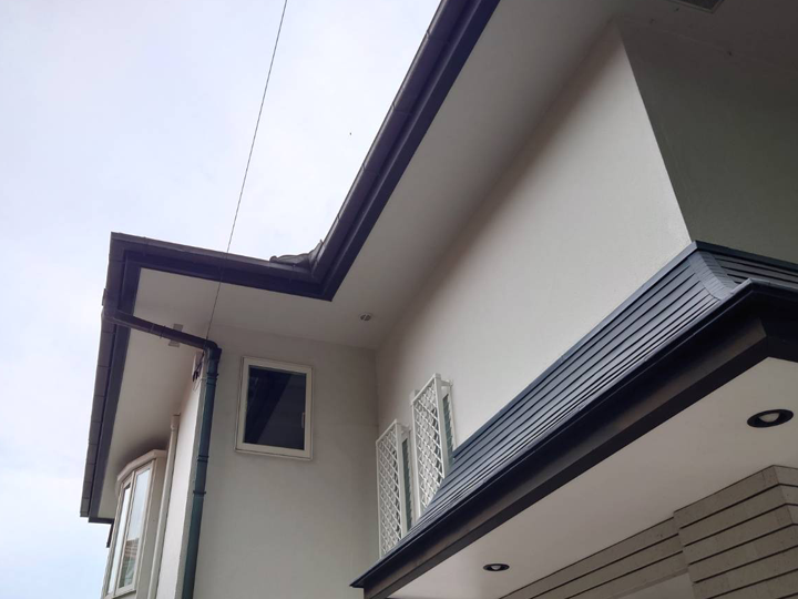 軒先が長いお住まい