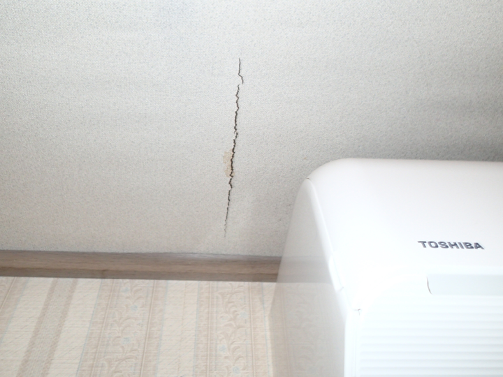 室内への雨漏りの様子