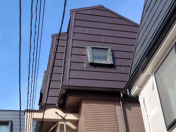 急勾配の屋根