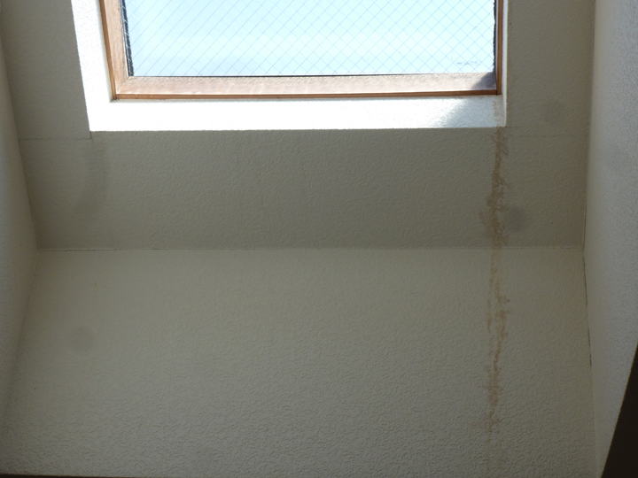 天窓からの雨漏り