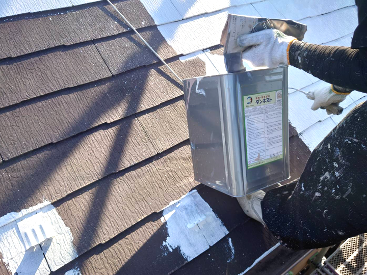 屋根の断熱リフォームに最適！遮熱・断熱塗料の違いとおすすめ塗料「ダンネスト」