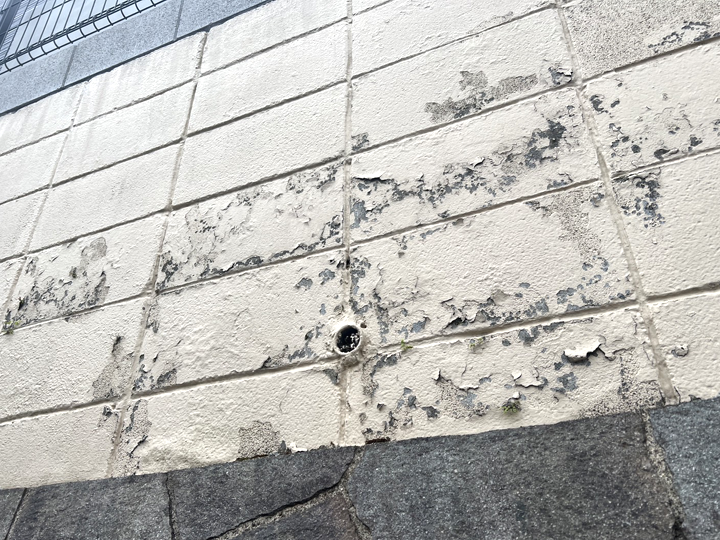 外構の塗膜が剥がれてきたらメンテナンスが必要なサインです!