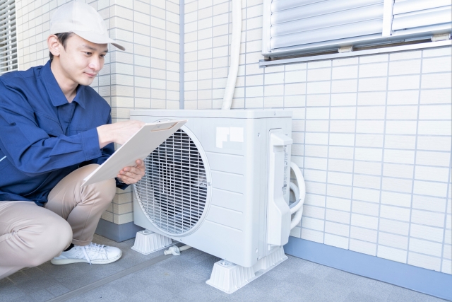 エアコンからの雨漏りも街の外壁塗装やさんにお任せください！