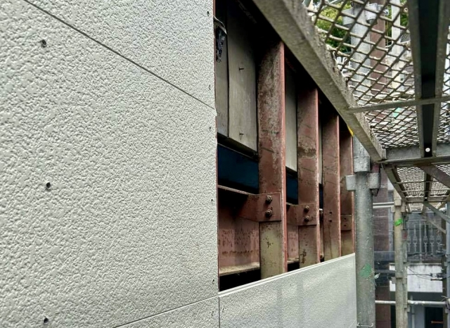 張替工事の様子