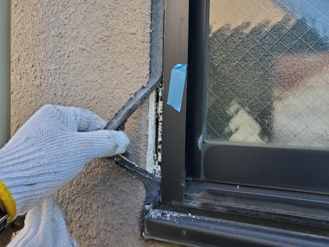 サッシから雨漏りする理由とは？放置リスクと防止対策