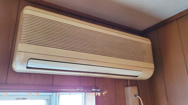 エアコン雨漏りを徹底解説！原因と予防策を分かりやすく紹介