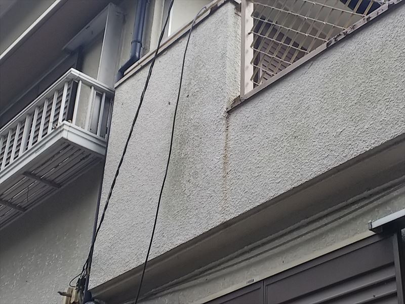 市原市泉台 雨筋による汚れ