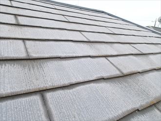 木更津市でスレート屋根を点検、塗膜の色褪せや剥がれは早期に塗装でメンテナンスを