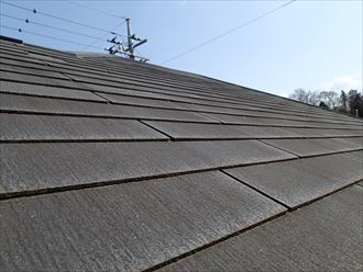 袖ケ浦市で屋根の塗り替えリフォーム、苔汚れとは無縁の化粧スレートへ