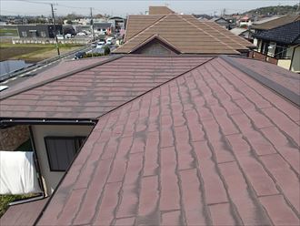 市原市にて屋根の色褪せが目立つ化粧スレートの塗り替えをただいま検討中