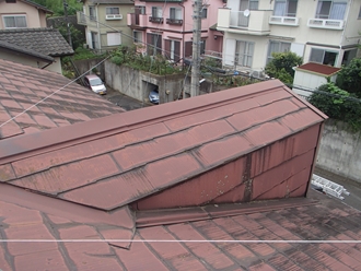八街市八街にて塗膜劣化の屋根、サーモアイSiを使用した屋根塗装工事