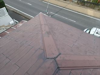 千葉市美浜区磯辺の化粧スレートへの2回目メンテナンスをご検討、前回の屋根塗装工事から15年が経過