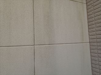 習志野市香澄 雨筋による汚れ跡
