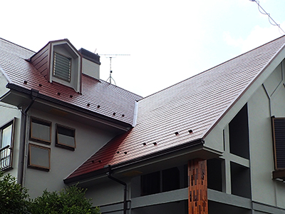 鴨川市横渚にて遮熱性塗料サーモアイ４Ｆで屋根塗装工事、美しく生まれまわりました