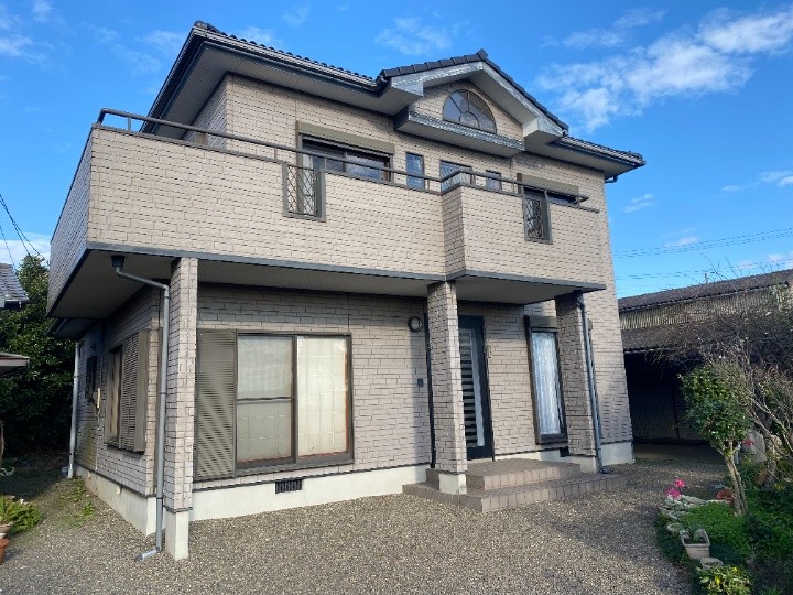 外壁塗装工事前のお住まい