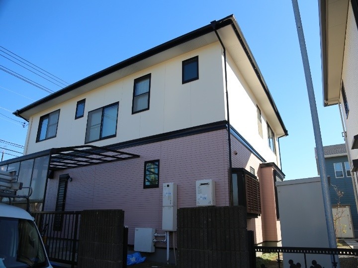 屋根外壁塗装工事後のお住まい