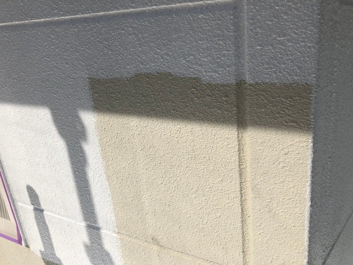 下塗り作業で密着力を強化