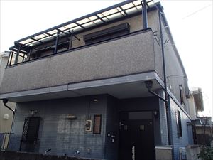 初めての外壁塗装　狭小地の施工　浦安市