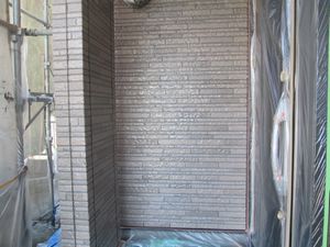 タイル調サイディングのクリアー塗装　屋根葺き替え工事　千葉市稲毛区黒砂台
