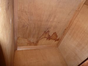 住宅木部塗装工事　戸袋（鏡板部）の塗装工事　浦安市美浜