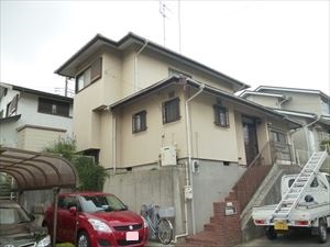 前回塗装より１７年経過したモルタル壁の塗装工事　四街道市大日