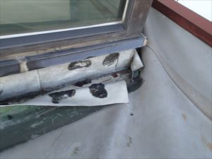 建物改修工事。ウレタン防水工事の状況になります。｜木更津市