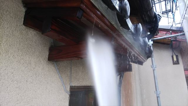春日井市、外壁の洗浄
