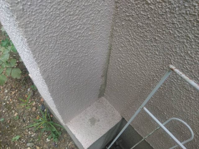 外壁の入隅の亀裂