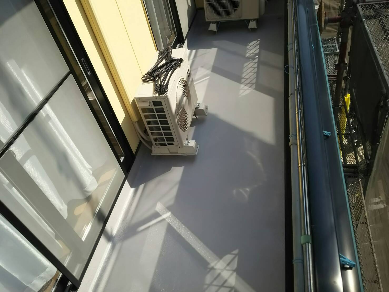 ベランダ塗装
