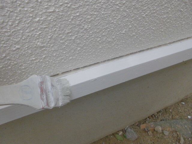 小牧市古雅、水切りの塗装