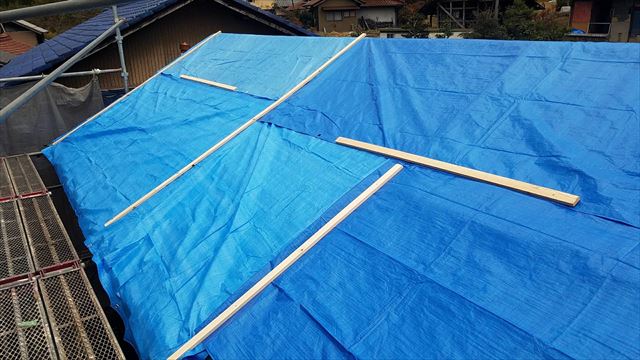 屋根の下地完了