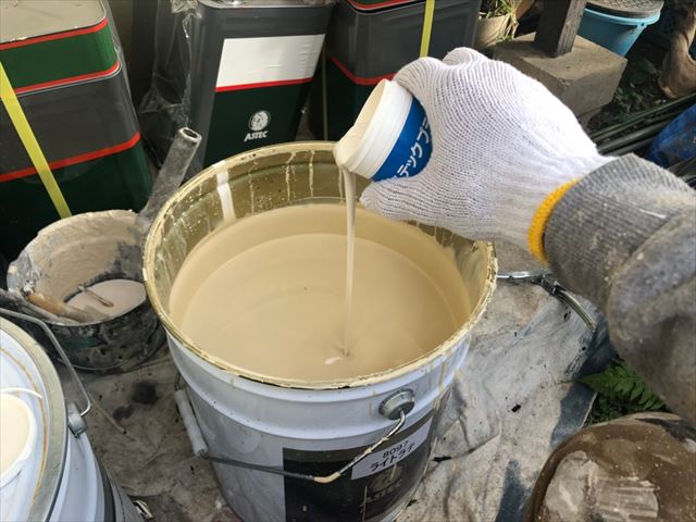 防カビ剤を投入します