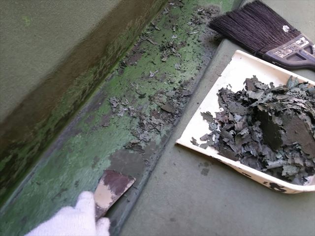 春日井市押沢台でベランダをリボール防水で施工します。