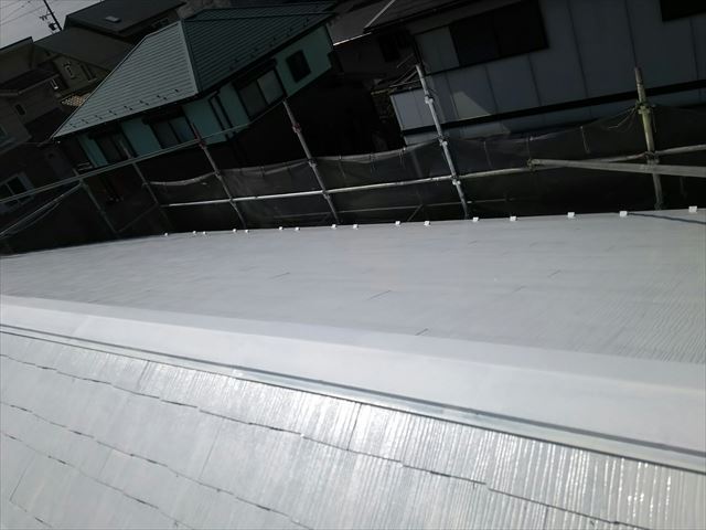 屋根の下塗り2回目完了