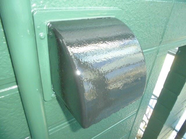 レンジフードの塗装です