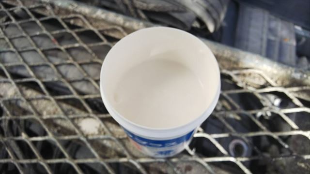 防カビ剤を投入します