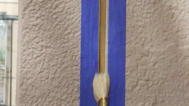 専用プライマー塗布します